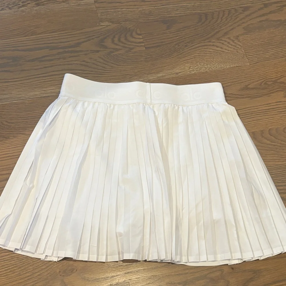 ALO Yoga White Pleated Skirt NWOT